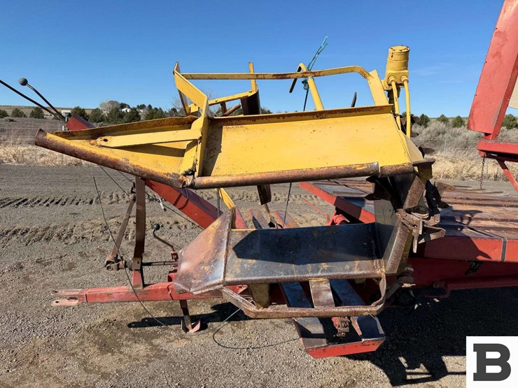 new-holland-1030-image-14