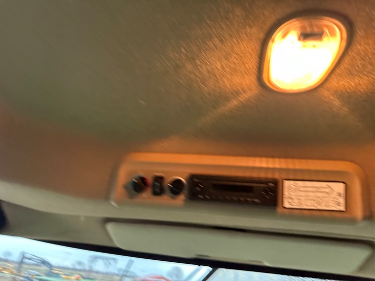 2021-john-deere-cp690-image-111