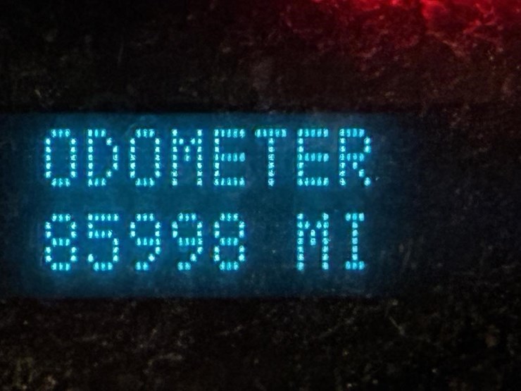 2011-chevrolet-2500-image-15