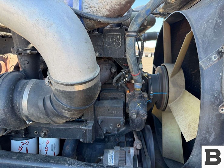 1992-freightliner-fld120-image-46