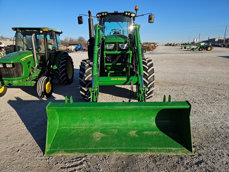 2024-john-deere-6175m-image-2