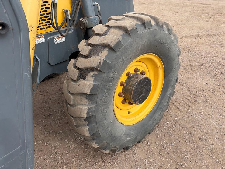 2016-gehl-rs8-44-image-12