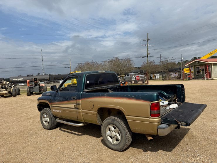1997-dodge-ram-1500-image-3