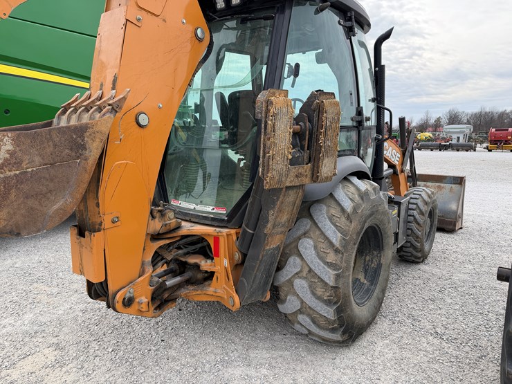 2022-case-580sn-image-25