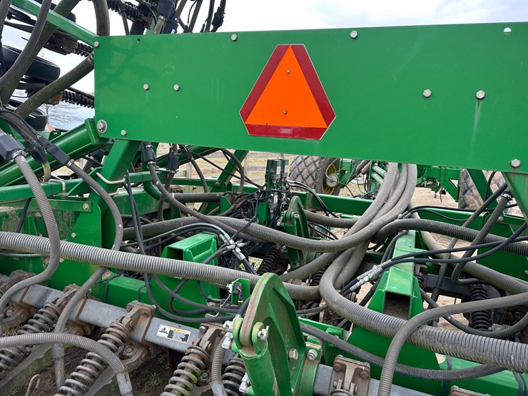 john-deere-1890-image-31