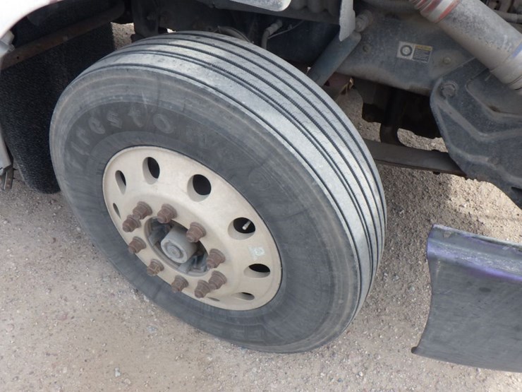 2001-peterbilt-387-image-25