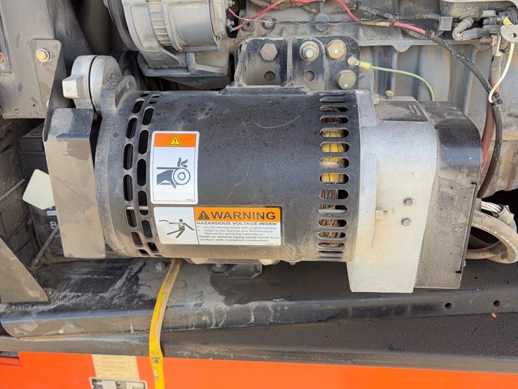 2012-jlg-860sj-image-13