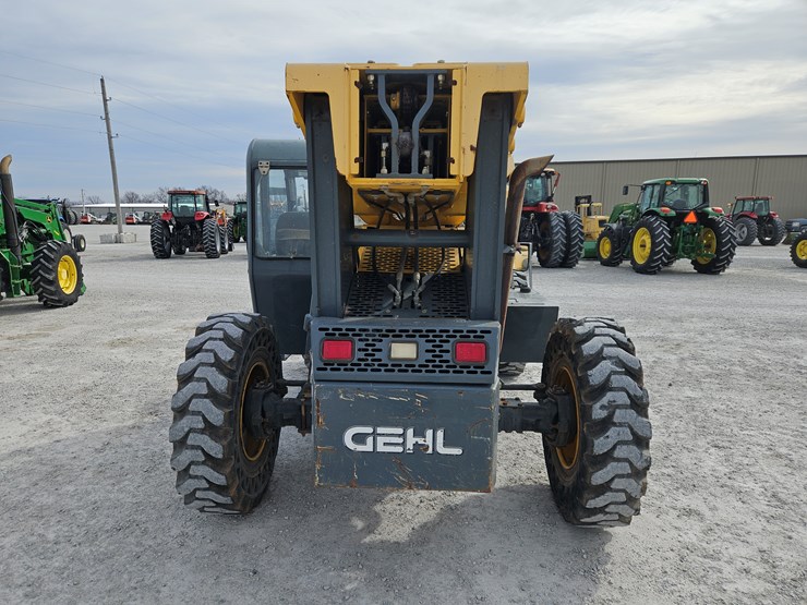 2015-gehl-rs6-42-image-14