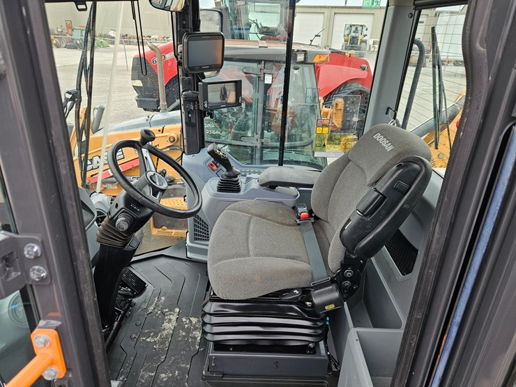 2023-develon-dl220-7-image-10