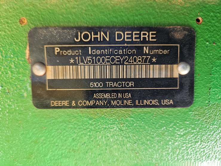 2014-john-deere-5100e-image-23