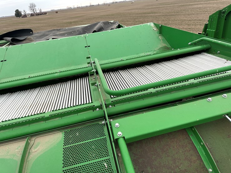 2021-john-deere-cp690-image-113