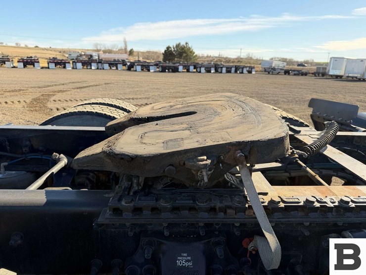 2017-freightliner-cascadia-125-image-34