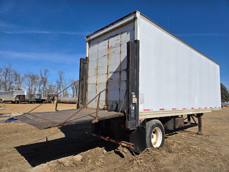 2001-stoughton-dvw-285s-c--van-trailer-image-3