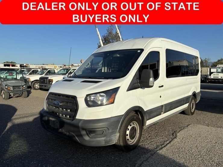 2020-ford-350-image-1