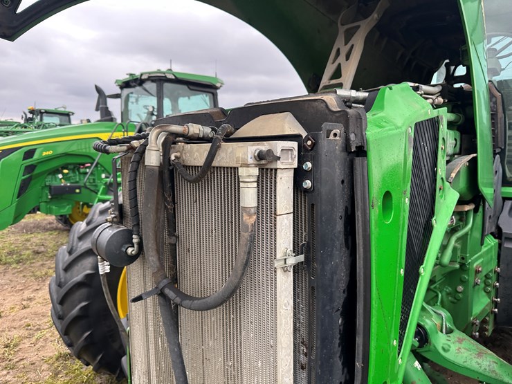 2012-john-deere-8335r-image-53
