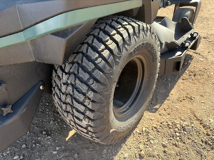 2025-yakta-yxr-920-commercial-zero-turn-mower-image-21