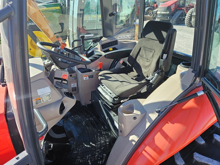 2019-kubota-m6060-image-16
