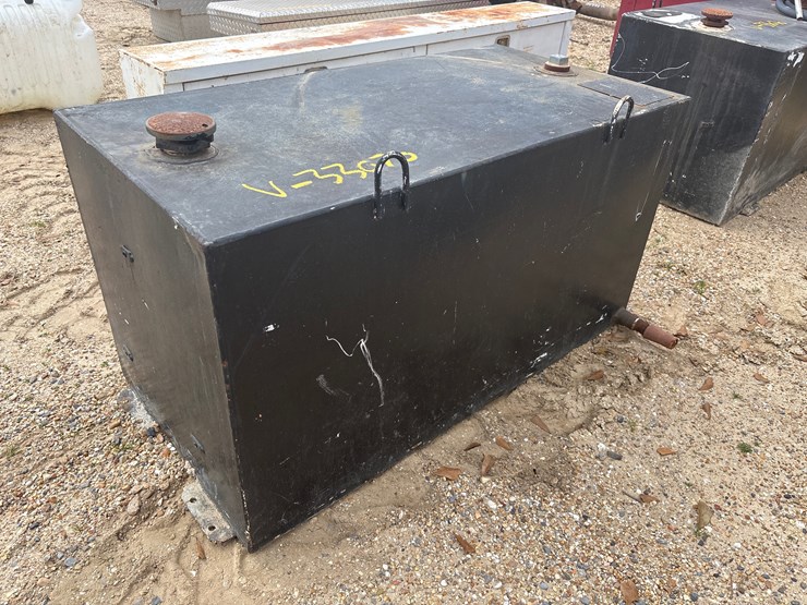 #1627-•-(2)-fuel-tanks---(1)-with-electric-pump-image-6