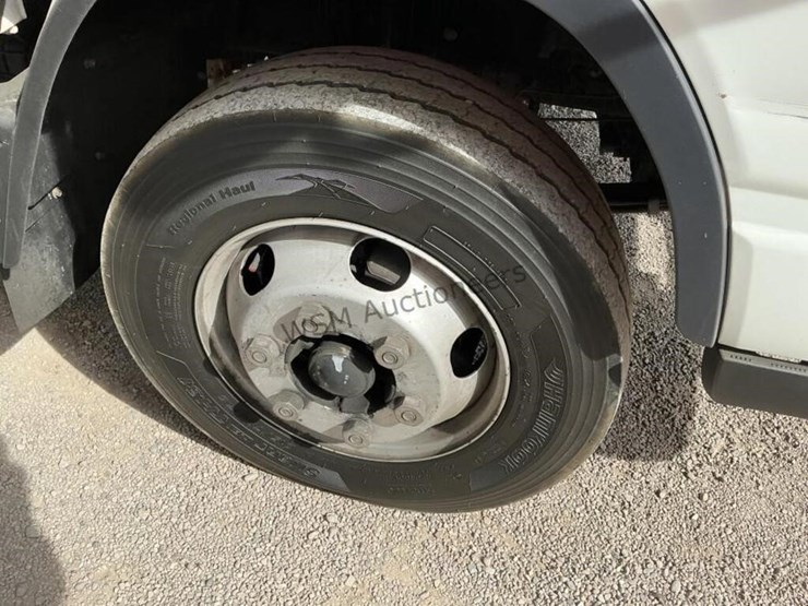 2017-mitsubishi-fuso-fe160-image-15