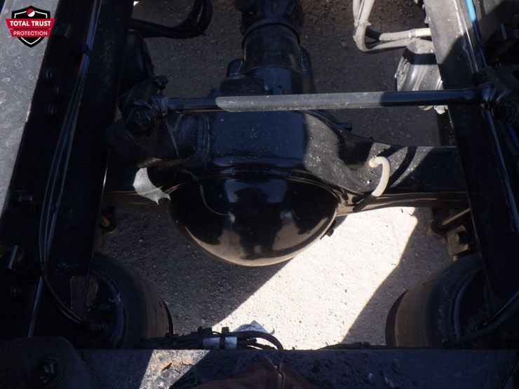 2022-freightliner-cascadia-116-image-9