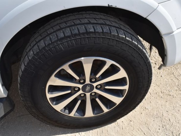 2017-ford-expedition-image-7