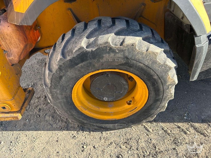 2016-jcb-3cx-image-30