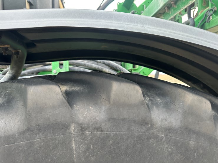 2021-john-deere-r4038-image-6