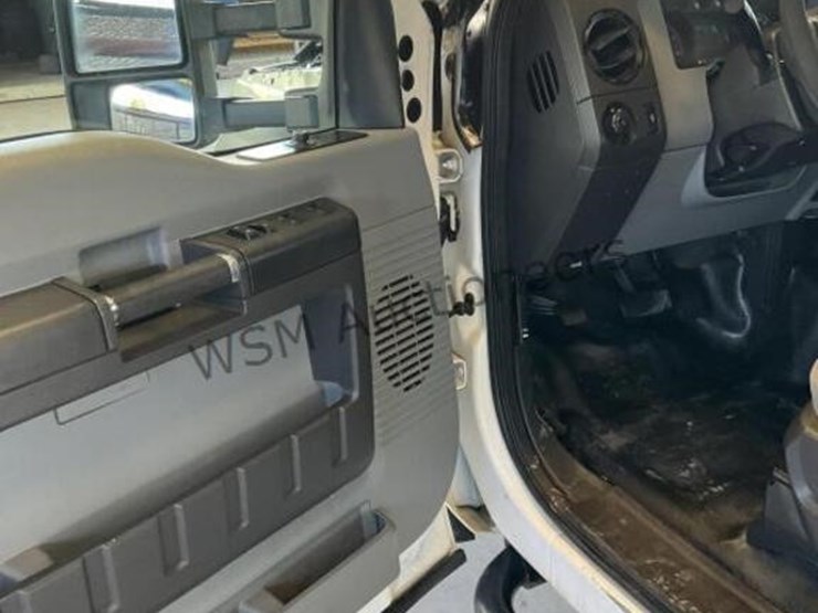 2016-ford-f450-image-23