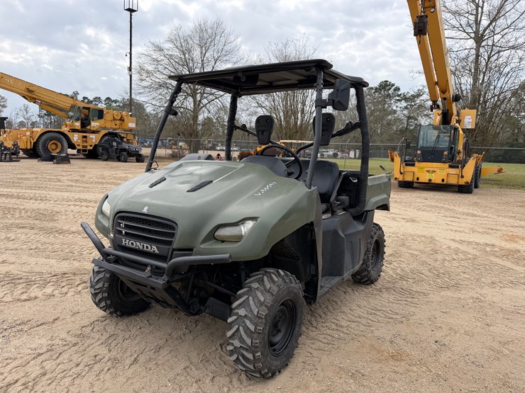 2010-honda-big-red-image-1