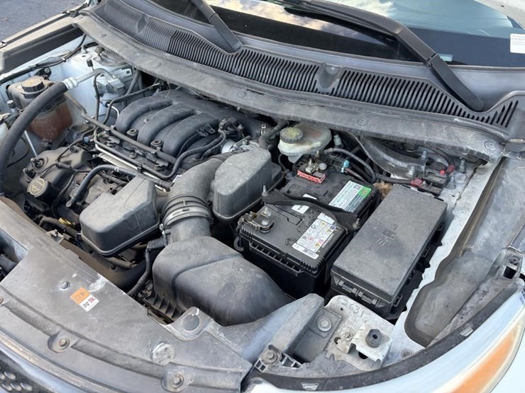 2014-ford-explorer-image-6