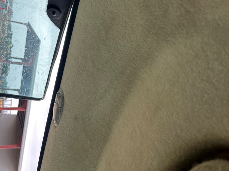 2012-john-deere-8335r-image-66