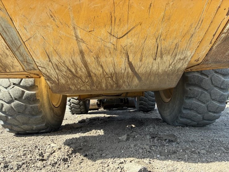 2018-deere-624-p-tier-image-12