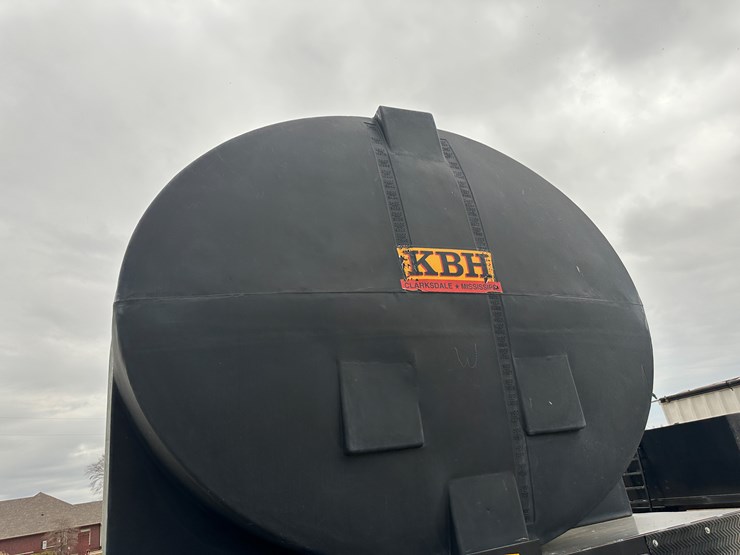 #38802-•-2022-kbh-40'-t/a-6000-gallon-nurse-trailer-vin:-1t9gn4022nc623368-image-28