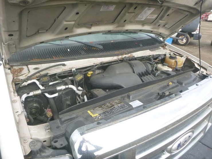 2014-ford-e450-image-10