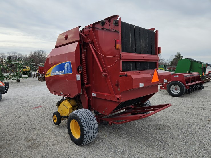 2008-new-holland-br7090-image-7