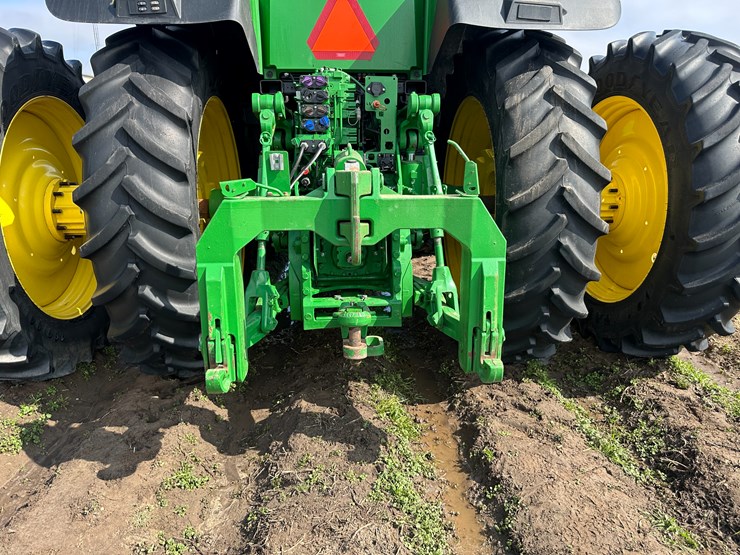 2022-john-deere-8r-280-image-25