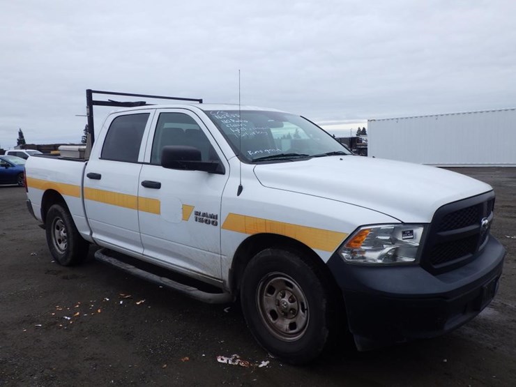 2016-dodge-1500-image-2