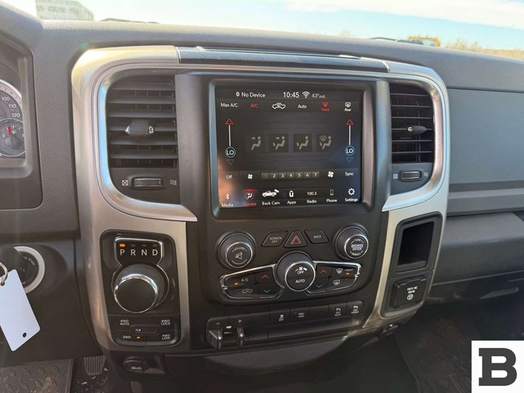 2019-dodge-1500-image-31