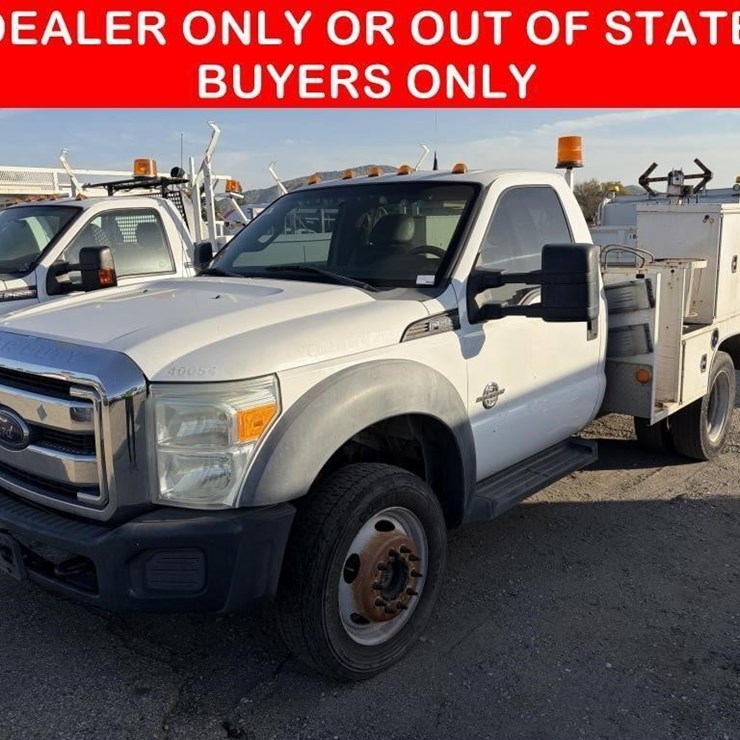 2011 FORD F550 SD