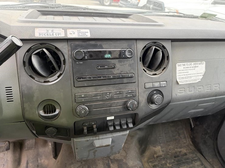 2011-ford-f450-image-14