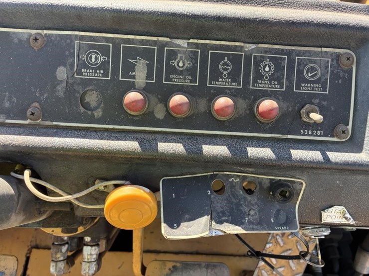 caterpillar-v150-image-16