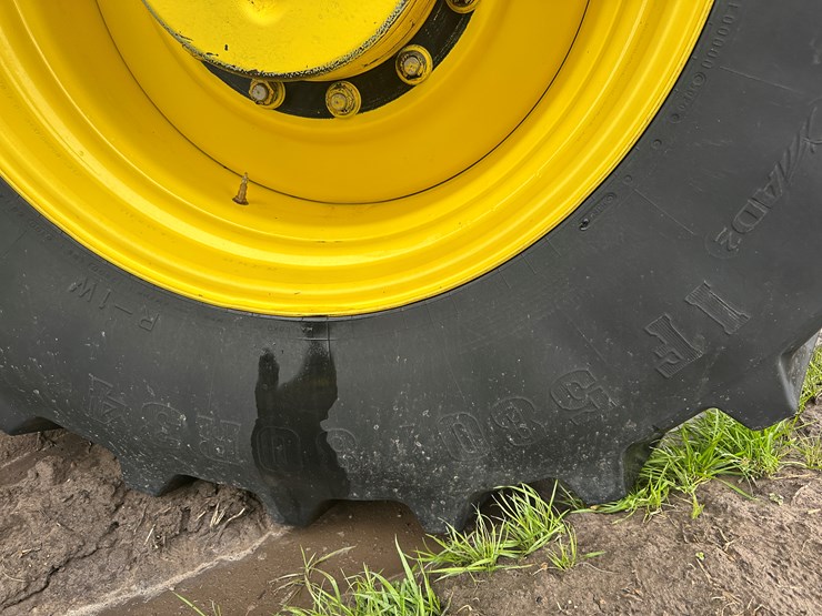 2021-john-deere-cp690-image-5