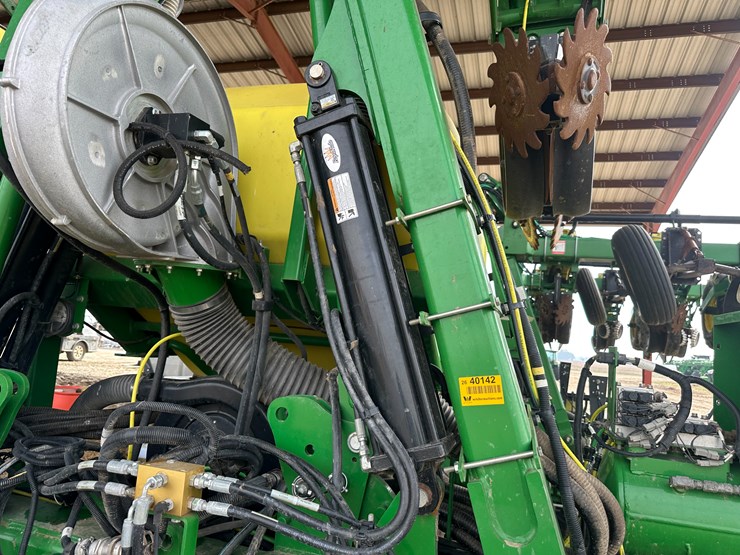 john-deere-1725c-image-36