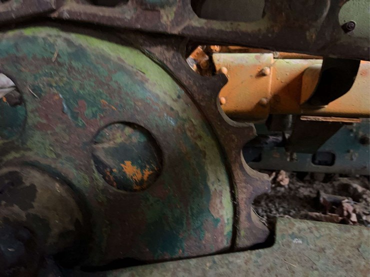 oliver-crawler-image-37