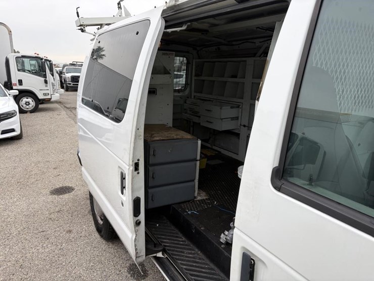 2006-ford-e350-sd-image-10