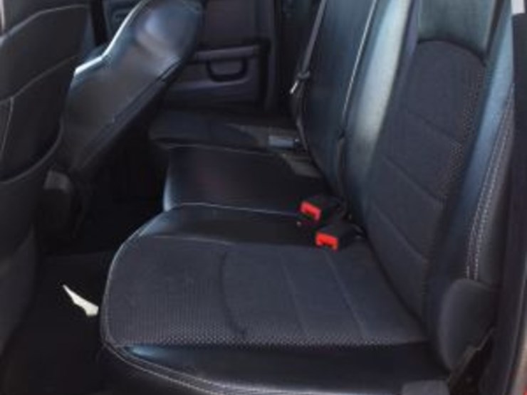 2013-dodge-1500-image-12