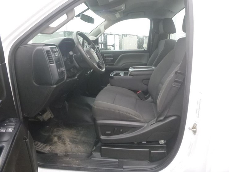 2019-chevrolet-6500-image-9