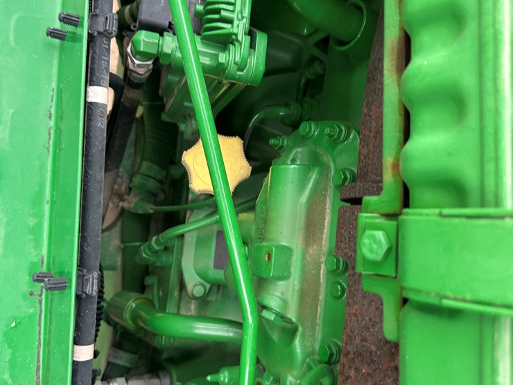 2021-john-deere-r4044-image-81