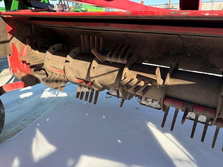 2017-new-holland-h7330-image-8