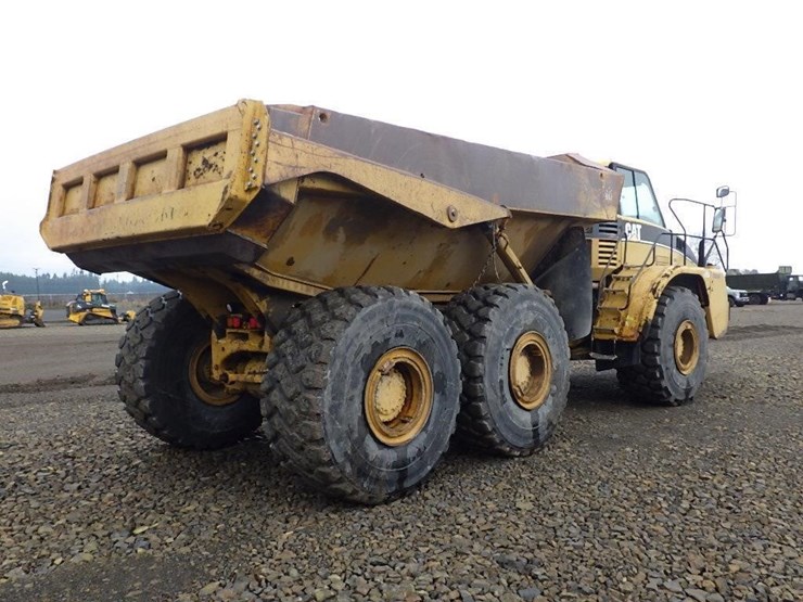 2005-caterpillar-740-image-4